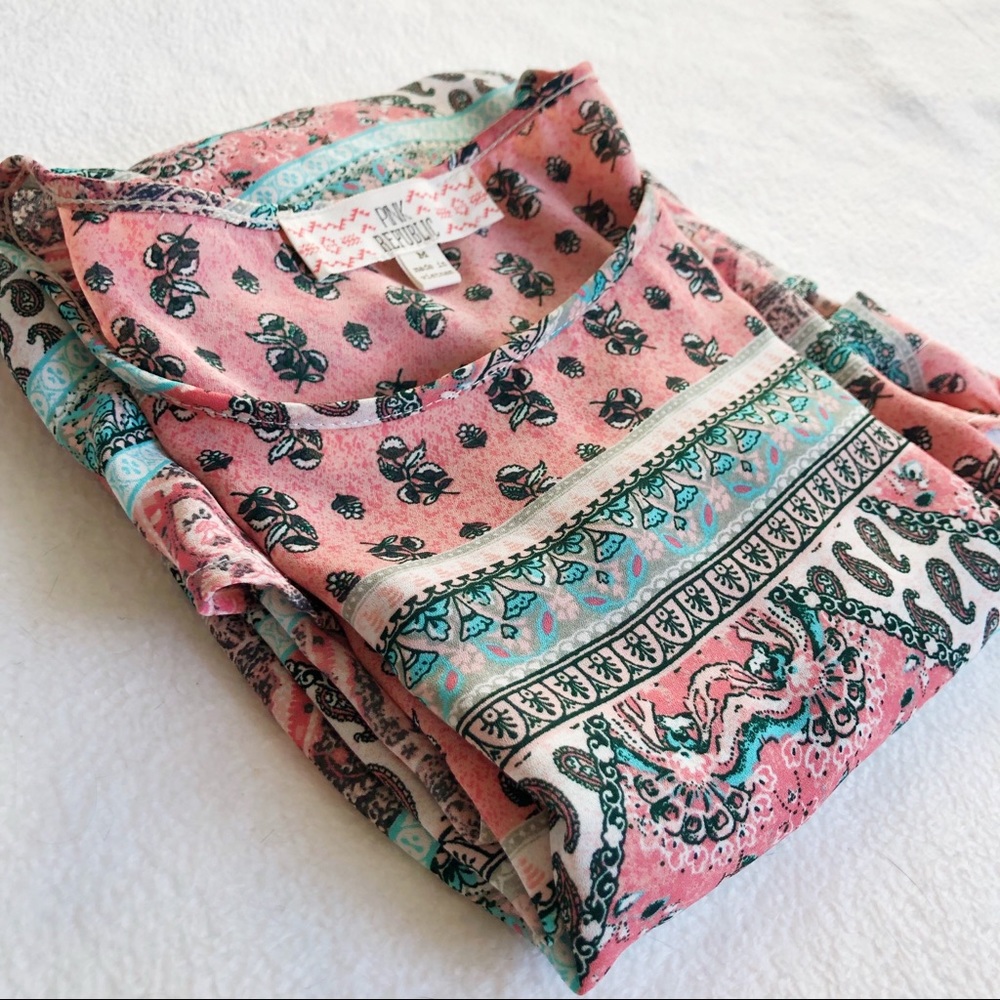 Pink Republic Women’s Salmon Turquoise Print Paisley Boho Flowy Top, size Medium - Picture 14 of 16